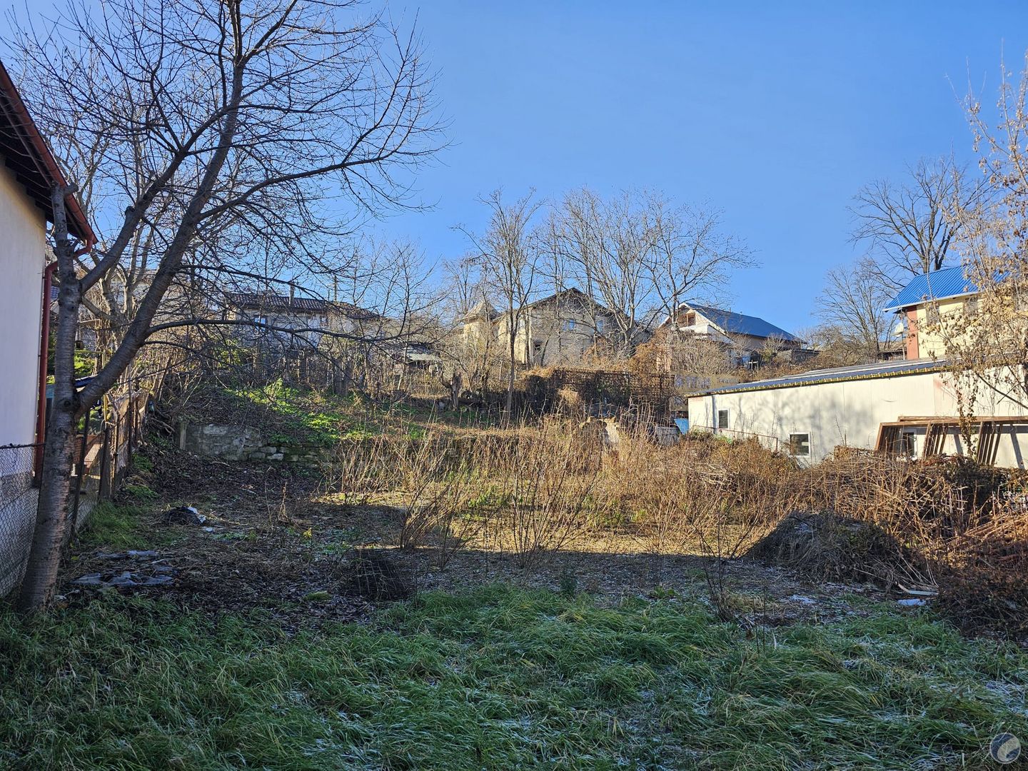 CASA VECHE SI TEREN 450 MP  CENTRU IASI PODUL DE FIER PT LOCUINTA SAU AFACERI