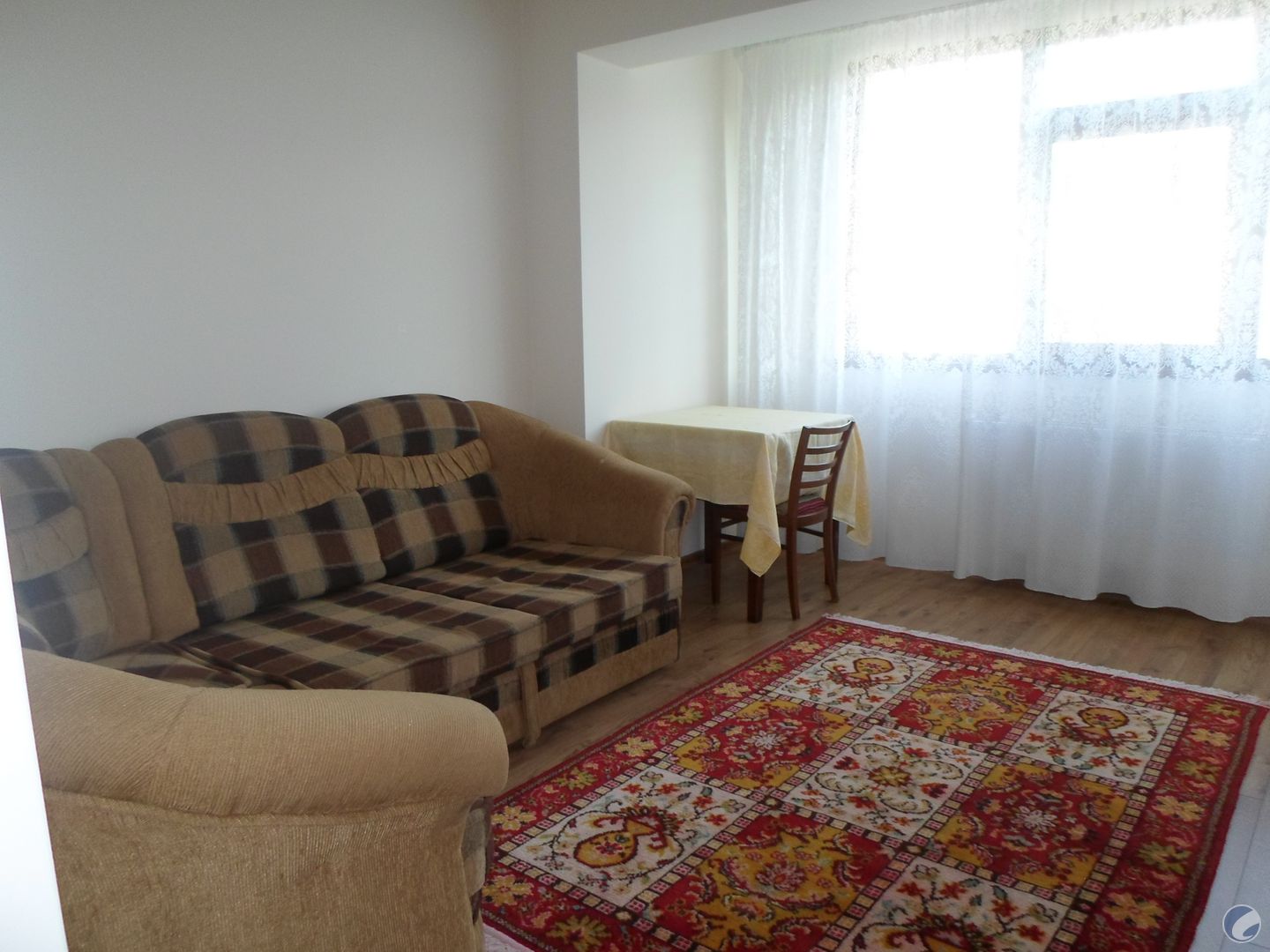 Apartament cu 2 camere, decomandat, Iasi, centru, lângă Palas