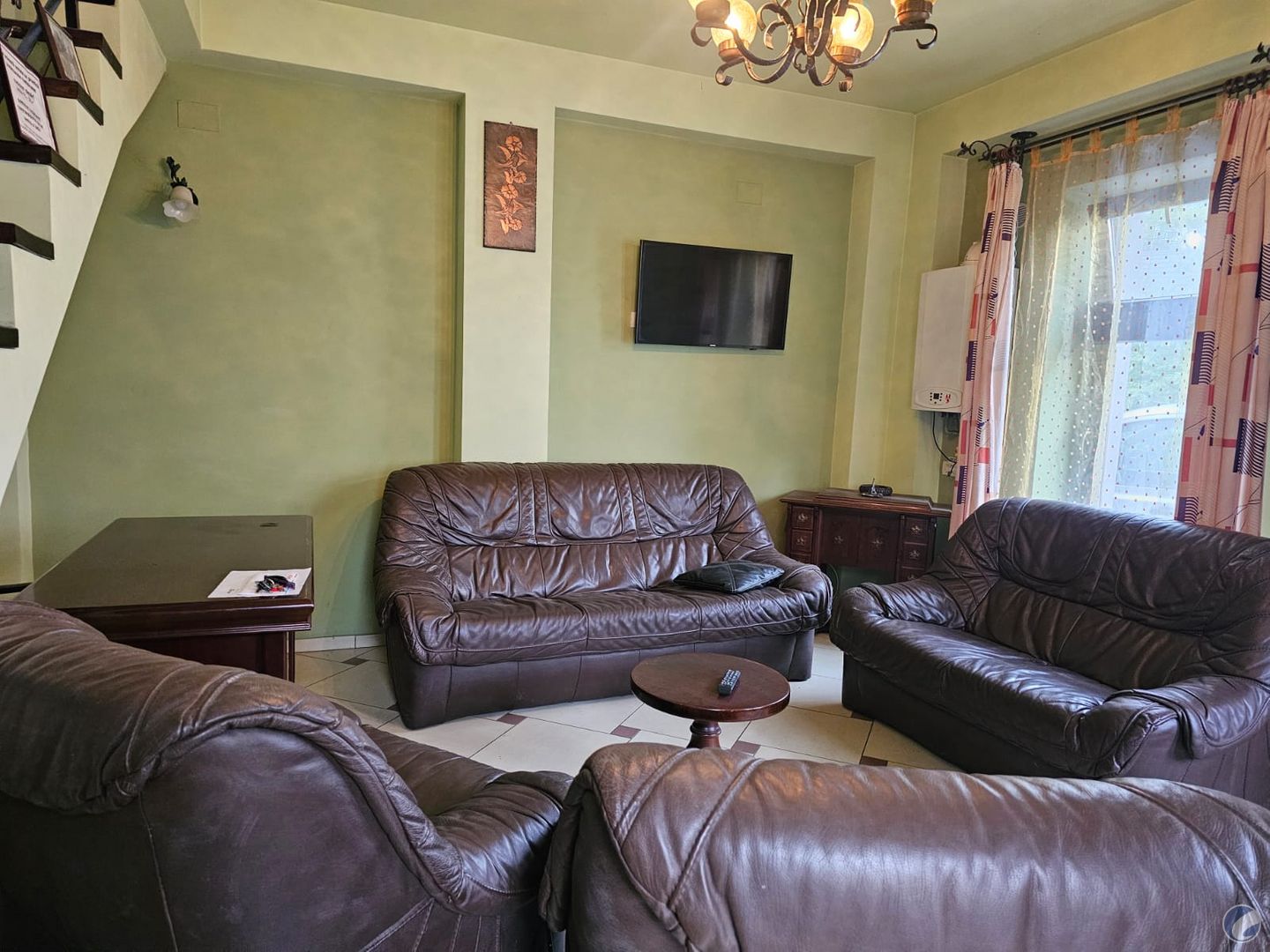 SPATIU DE BIROU/ COMERCIAL PRIN DESTINATIE CENTRU IASI 30 MP PARTER PLUS 30 MP ETAJ MANSARDAT