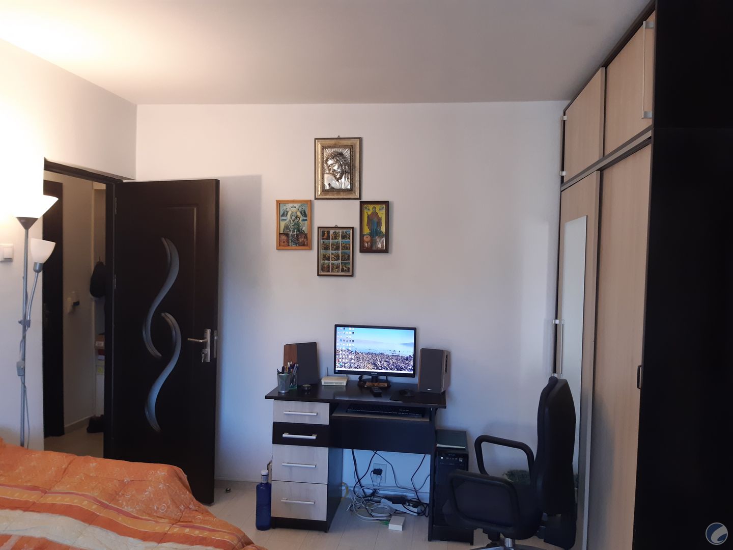 Apartament cu 1 camera, decomandat, etaj 2, Iasi, Nicolina, prima statie