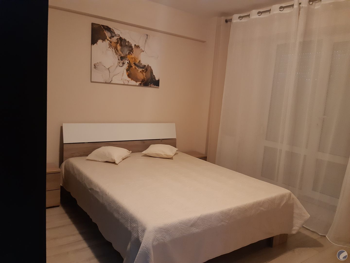 Apartament cu 2 camere, decomandat, balcon, terasa, loc parcare Iasi, capat Nicolina