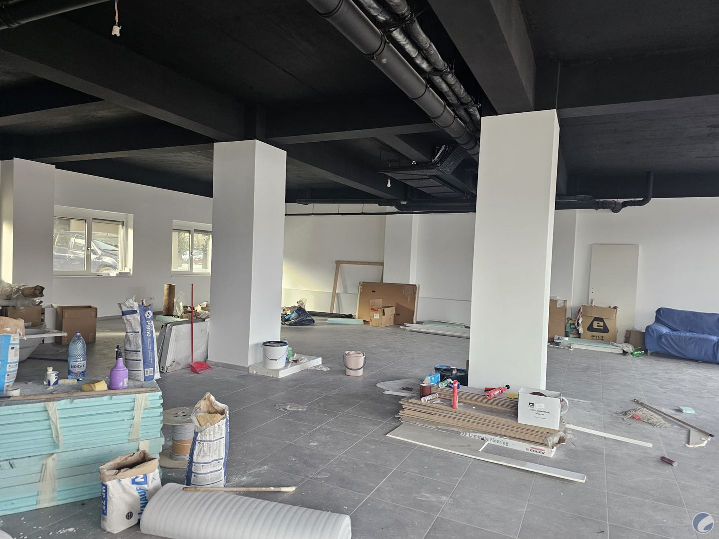 SPATIU COMERCIAL 165 MP SI 4 LOCURI PARCARE IASI NICOLINA PT ACTIVITATI COMERCIALE MEDICALE EDUCATIONALE 