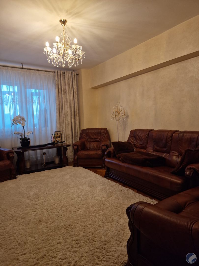 Apartament cu 3 camere centru Iași, lângă UMF