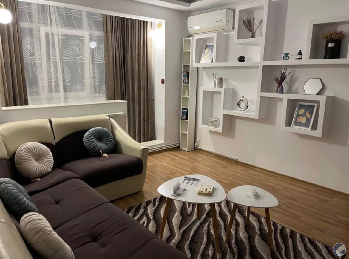 Apartament cu 2 camere zona Podu Ros, lângă Palas Campus