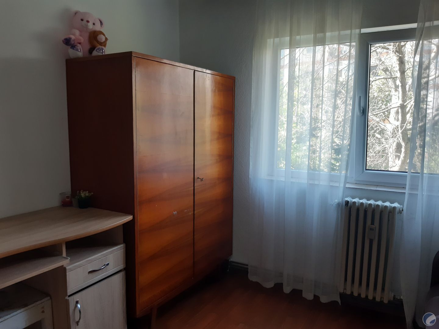Apartament cu 2 camere, etaj intermediar, centru Podul de Fier, lângă bulevard