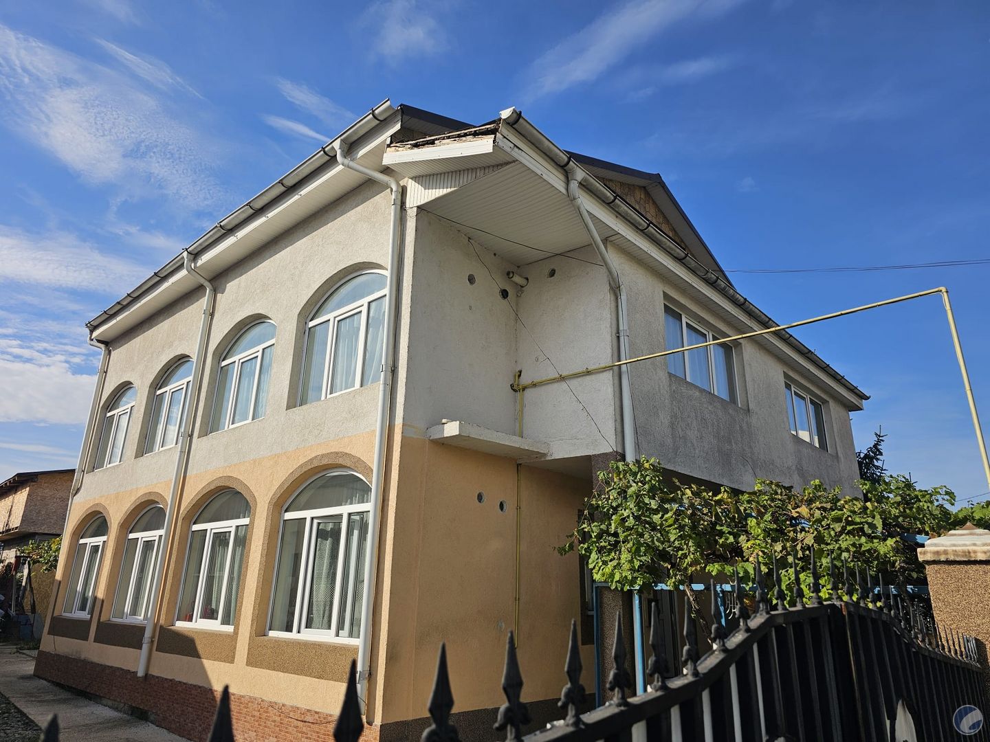 Vila si teren 500 mp Iasi Bulevardul Poitiers langa Siraj