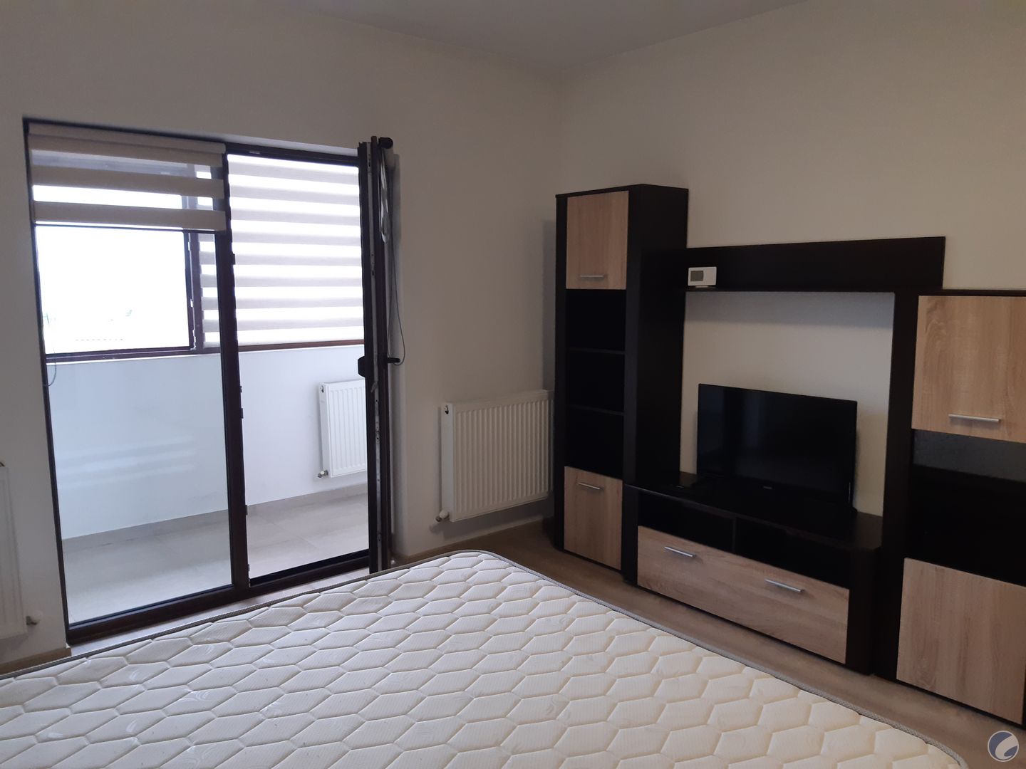 Apartament cu 1 camera decomandat  Valea Lupului Moldova Mall cu loc de parcare propriu
